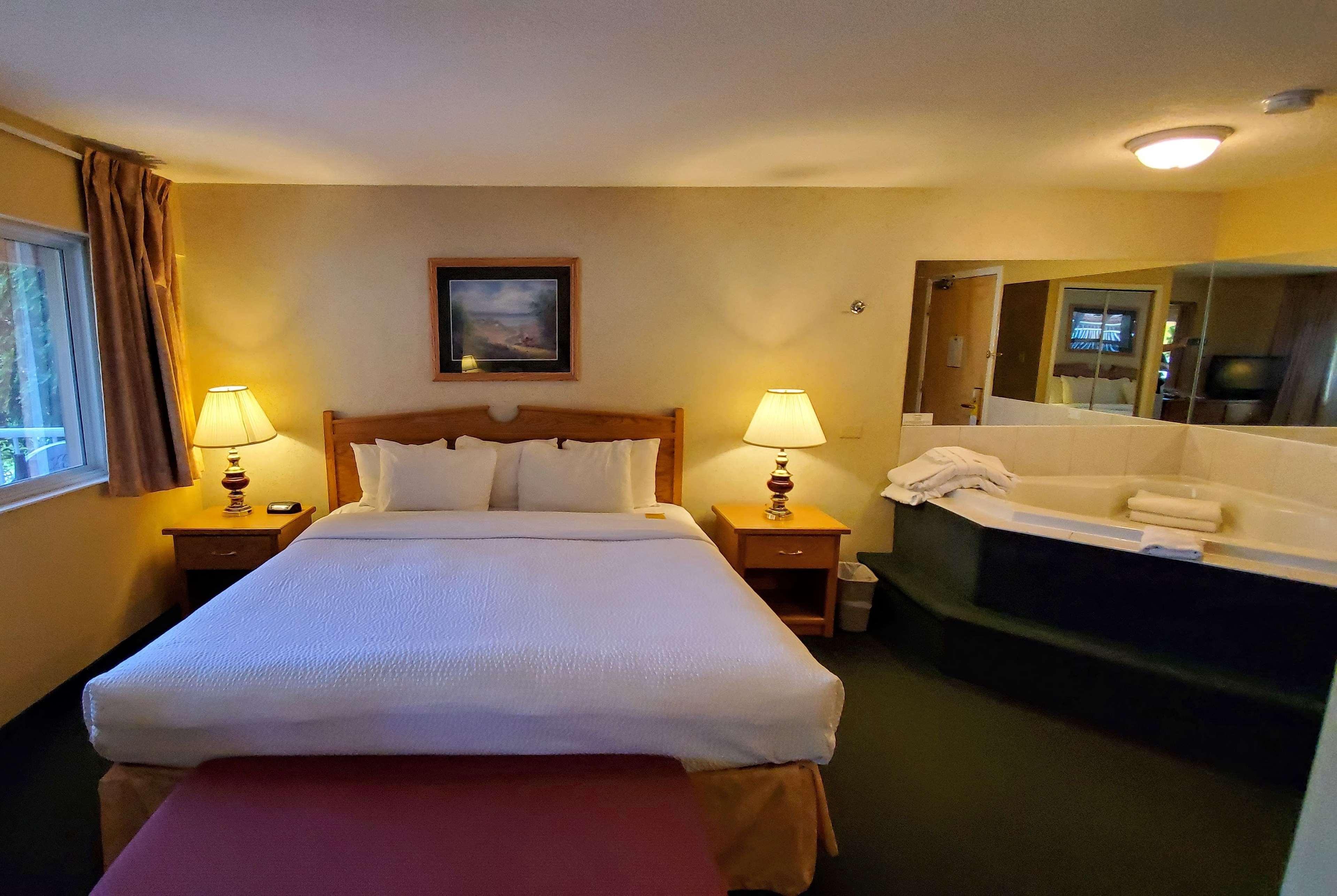 Days Inn By Wyndham Penticton Conference Centre Kültér fotó