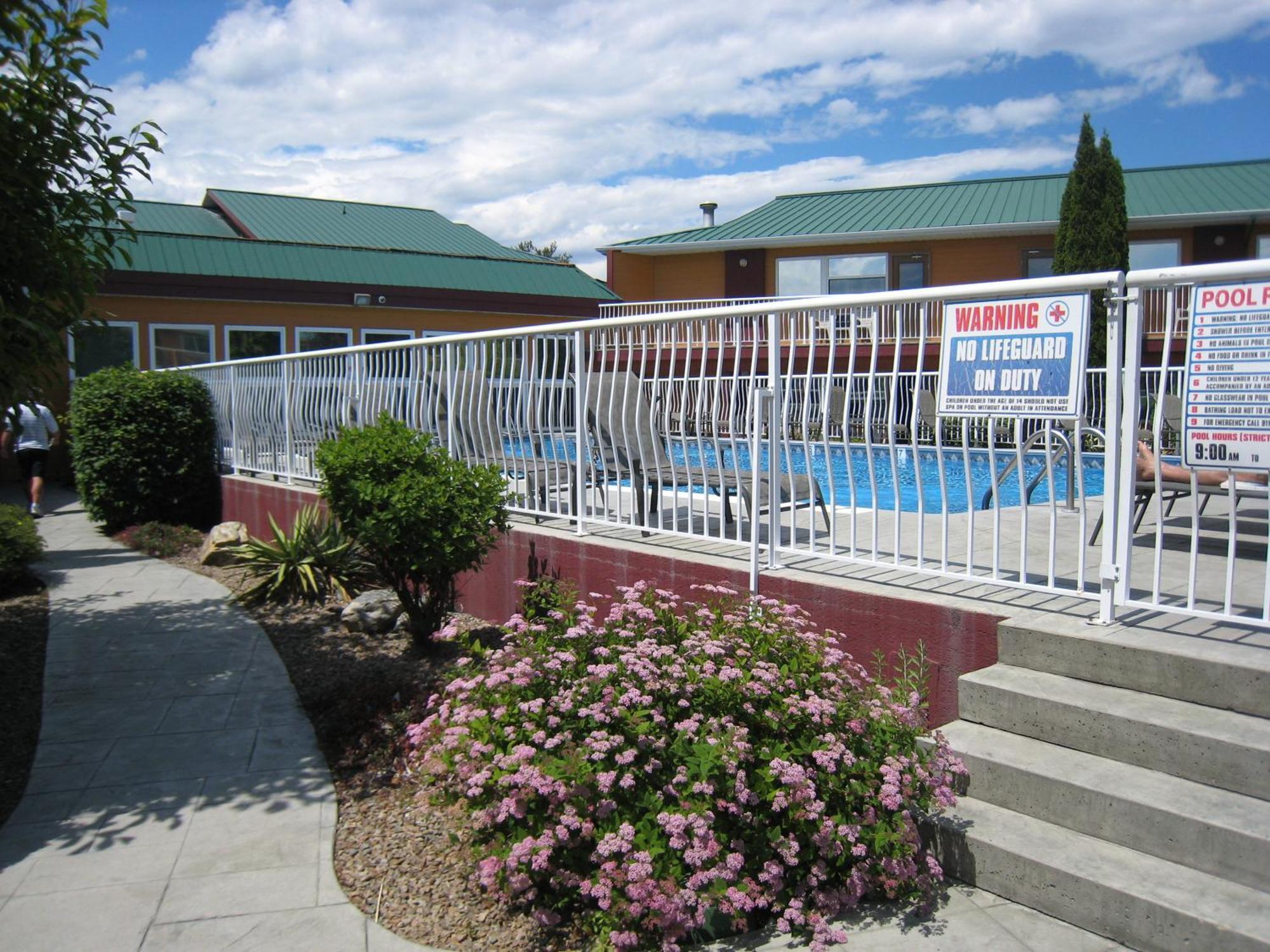 Days Inn By Wyndham Penticton Conference Centre Kültér fotó